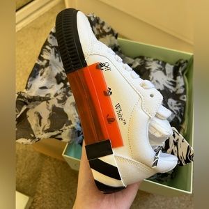 Off White Low Vulcanized Sneakers